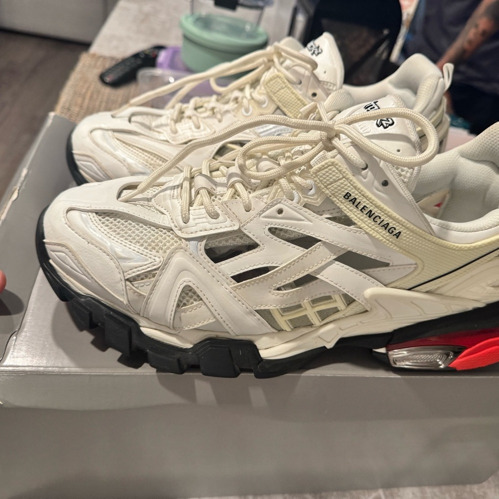 Balenciaga track 2 (white & red)